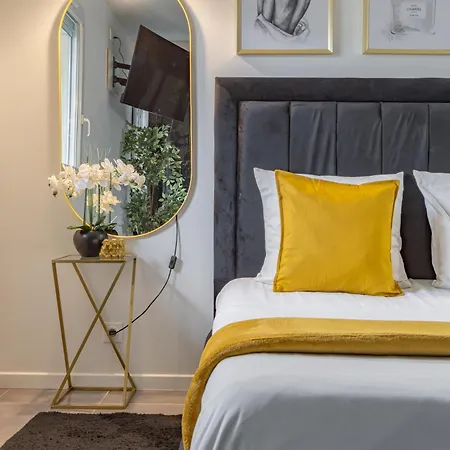 Apartment Evasion Romantique Avec Jacuzzi Savigny-le-Temple
